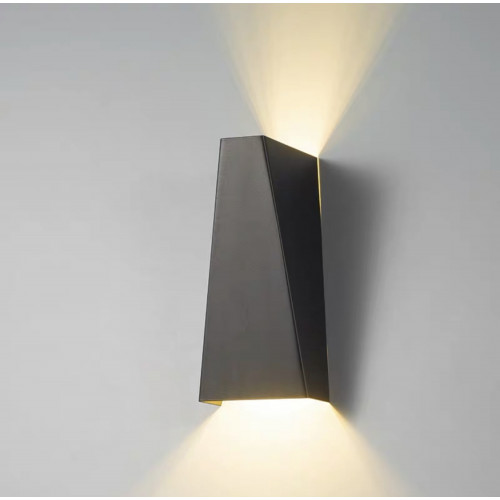 Настінний світильник Dario Wall Lamp BK